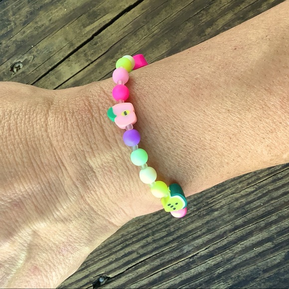 Handmade beaded bracelet - Picture 2 of 5